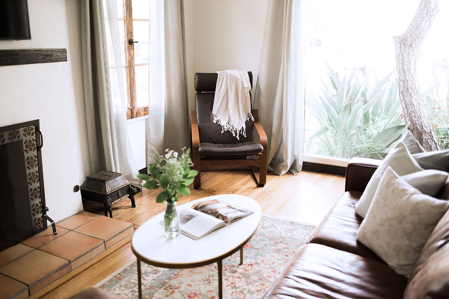 Los Angeles based interior designer for cool, casual living