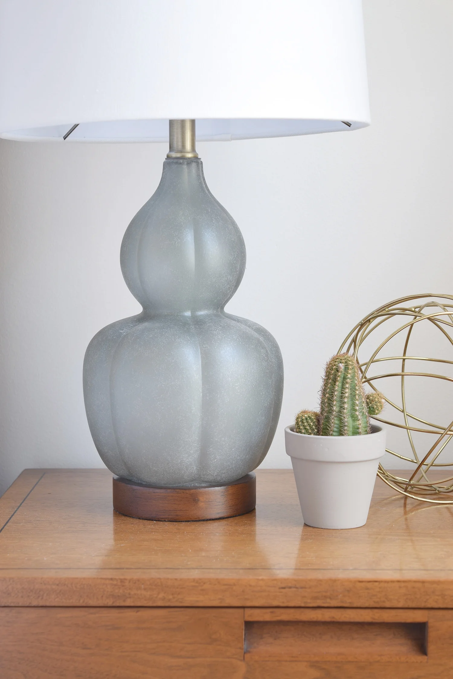 Los Angeles based interior designer for cool, casual living