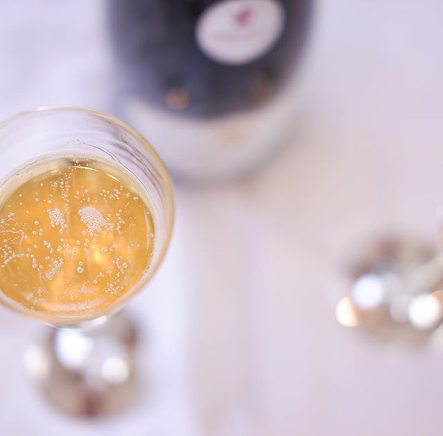 Here's to May -- may it finally bring brunch in sidewalk caf&eacute;s, drinks on rooftops and sun dresses &amp; sandals! .
.
.
.
.
.
#domainepaulbuisse #spring #springinnyc #tipsytuesday #bubbles #cheers #cremantdeloire #cremant  #loirevalleywine #wi