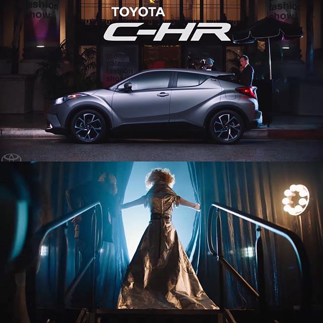 I'm continually and increasingly befuddled by the entire series of ads for the @toyotausa CH-R. Each ad is a twist on a classic fairy tale (such as Cinderella and Rapunzel). The lighting is always dark and the attempts to showcase the car and its features are weak at best. I'm all for creativity and fun, whimsical storytelling...WHEN it makes sense to do so. This is a case where it does not. I'm not sure if it's attempting to reflect a "crossover vehicle" through these modern takes on fairy tales or if I'm reading too much it and they're just stories. Regardless, I don't see how this narrative will hook potential consumers to look into the CH-R. To Toyota's credit, the ad was well-placed - - a huge digital ad buy, especially on Hulu, which is probably the right placement (I imagine crossover vehicles skew towards younger drivers) but I just don't see this ad actually doing it's job.
#branding #marketing #marketingdigital #marketingstrategy #brandstrategy #advertising #advertisingcampaign