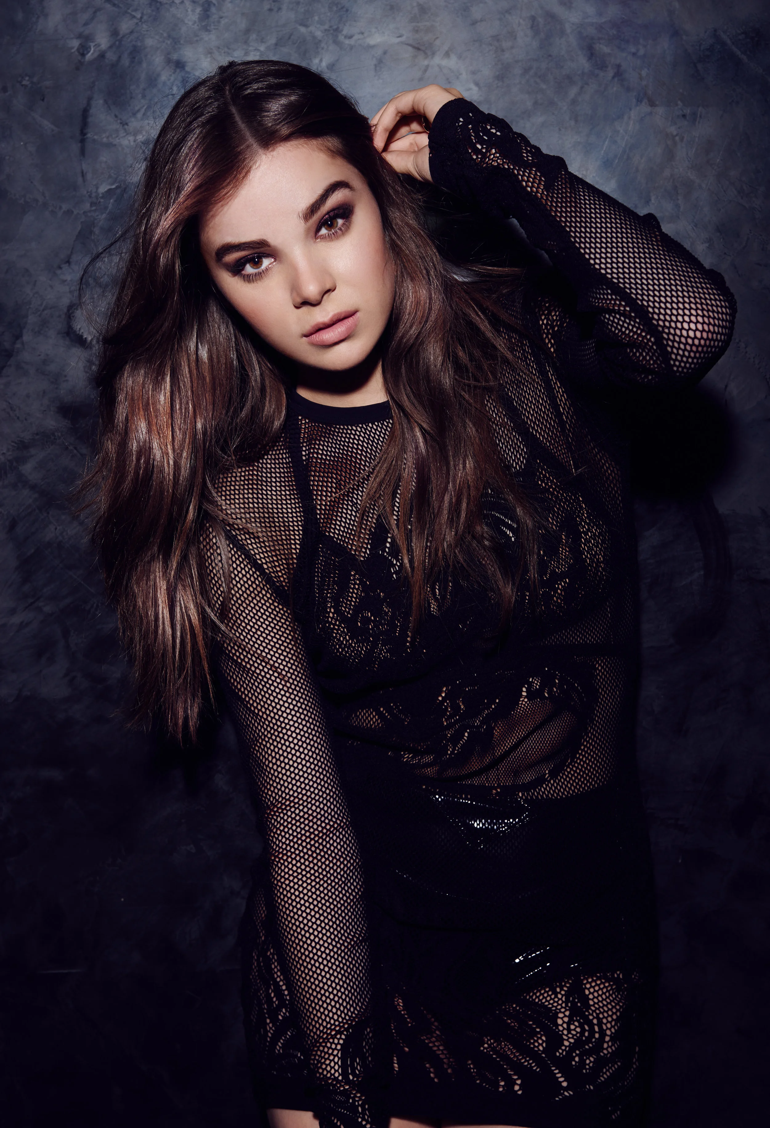Hailee x3-3.jpg