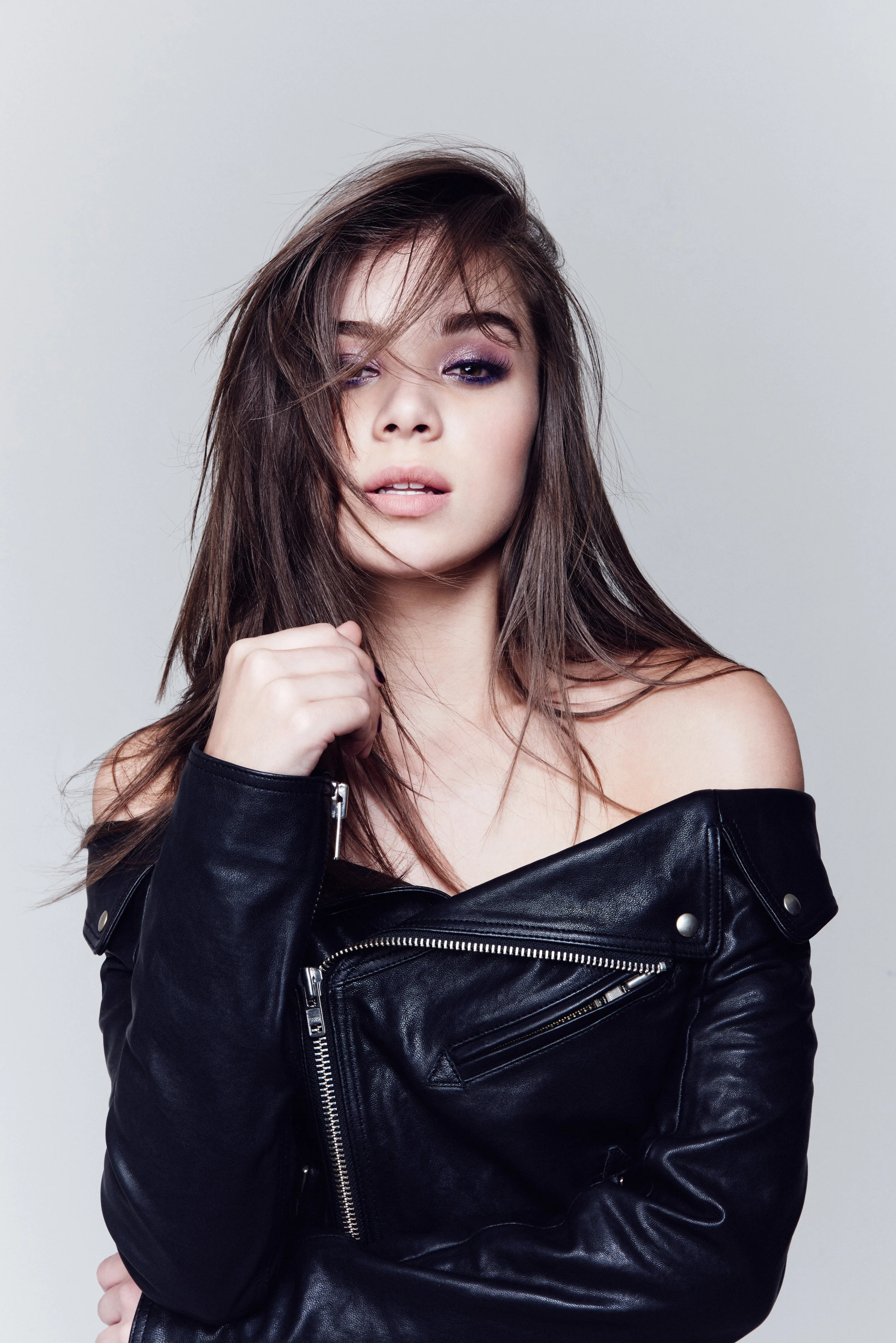 Hailee x3-2.jpg