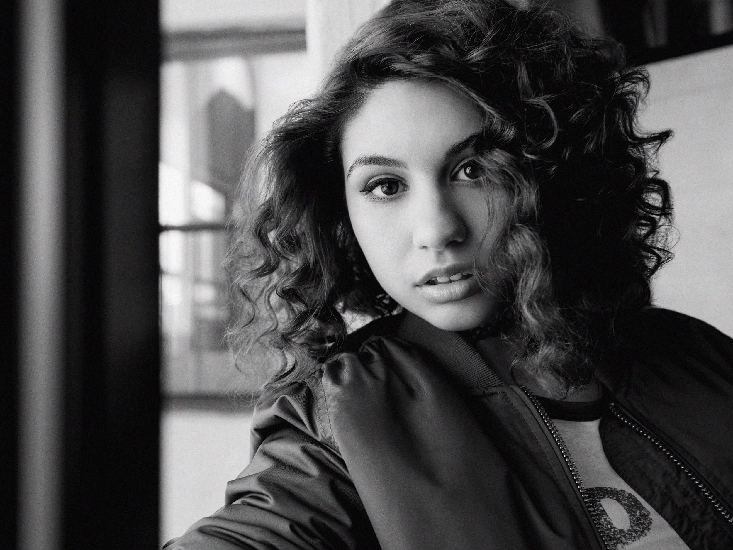 TRUAX_ALESSIA_PORTRAITS-101_re.jpg