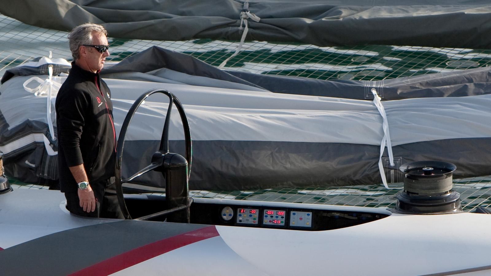 A la barre d'Alinghi en 2010