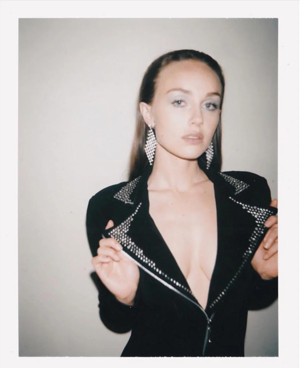 Zella by Chloe Chippendale