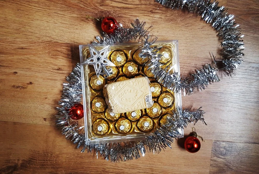 SEASONS GREETINGS...