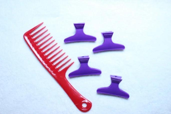 HAIR CARE 101: DETANGLING