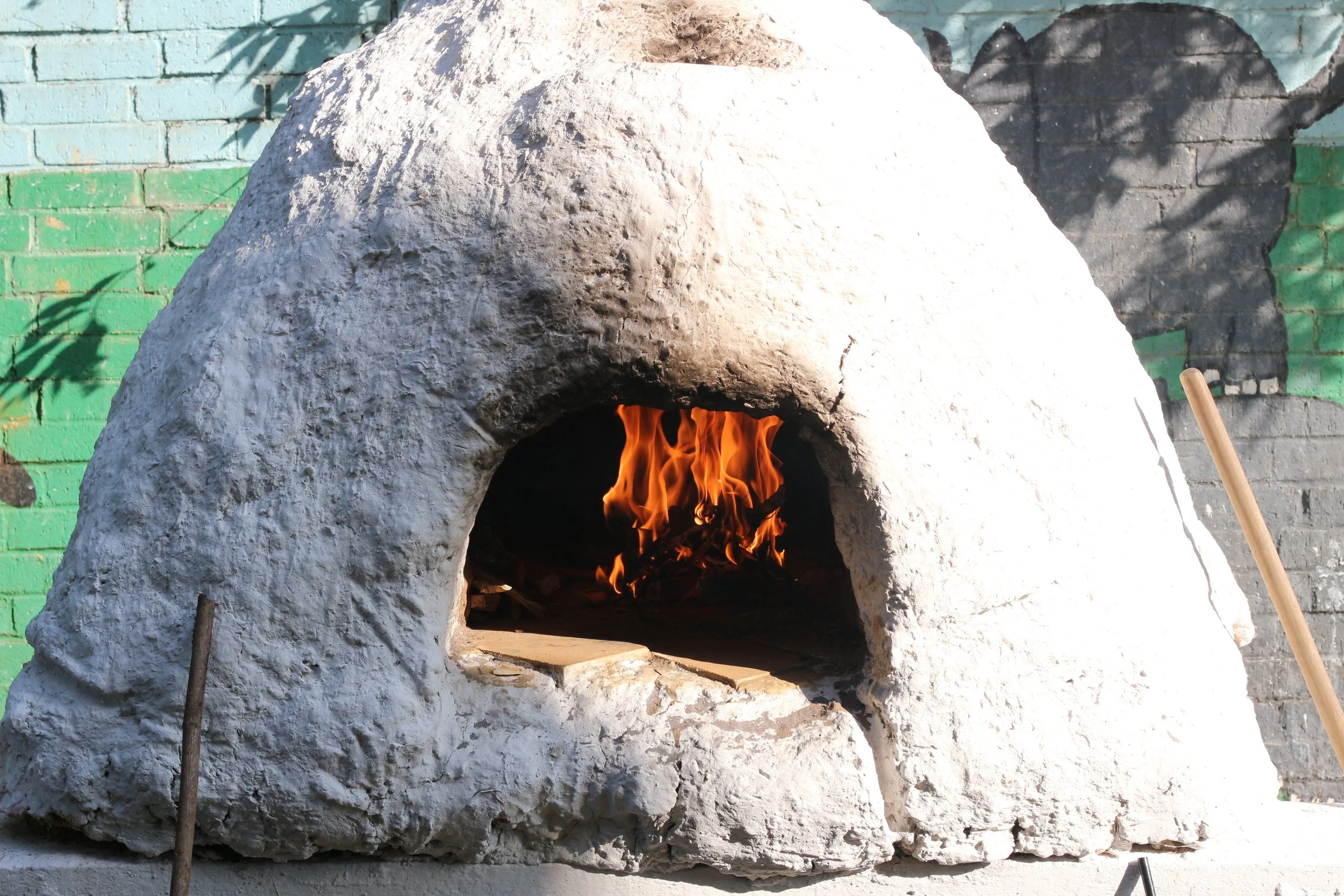 cob oven built with the Southwark Refugee Centre. 