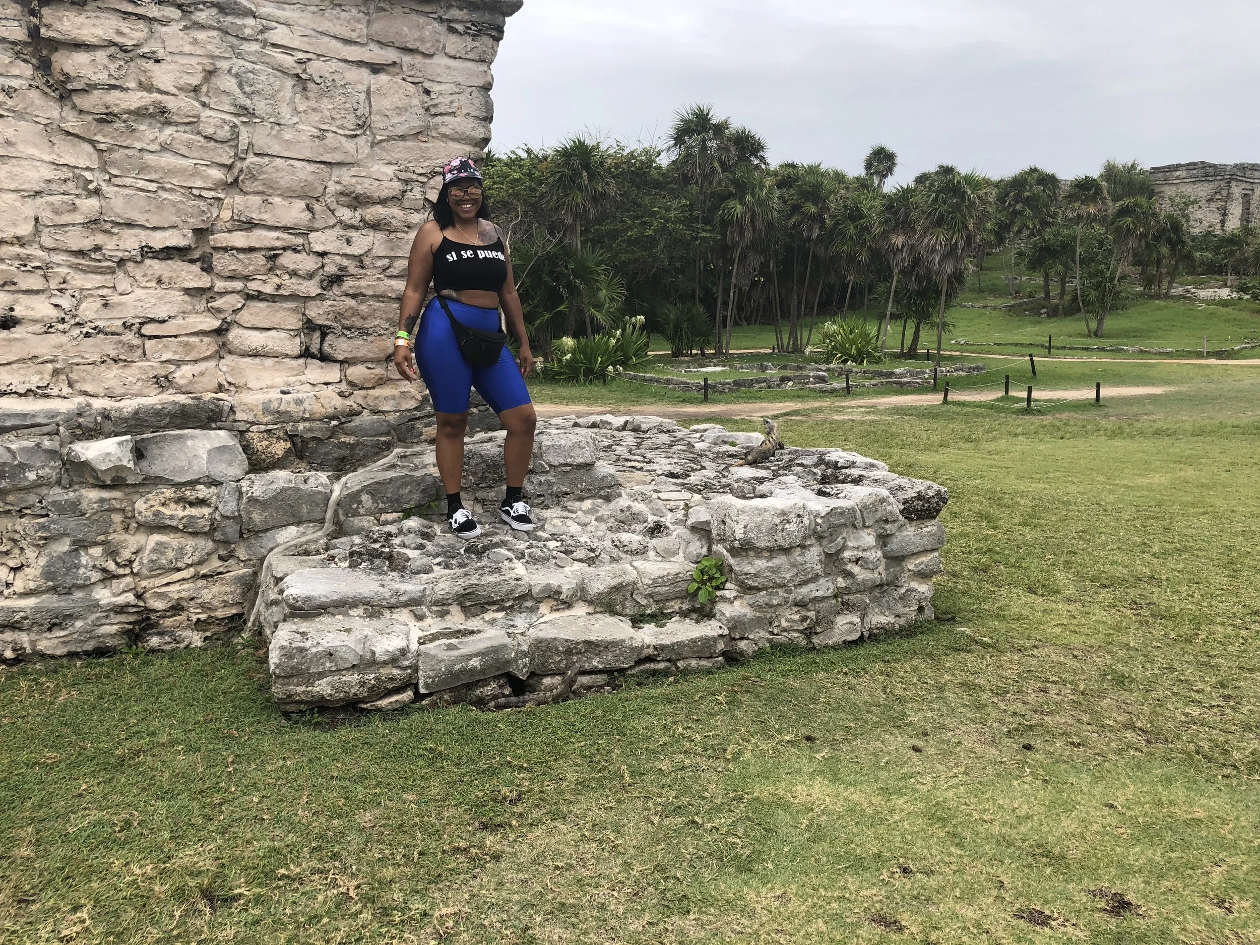 the mayan ruins again but i looked cute lol