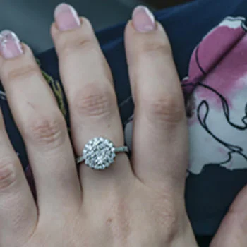 DIAMOND HALO RING,HALO DIAMOND RING,engagement rings,bridal rings