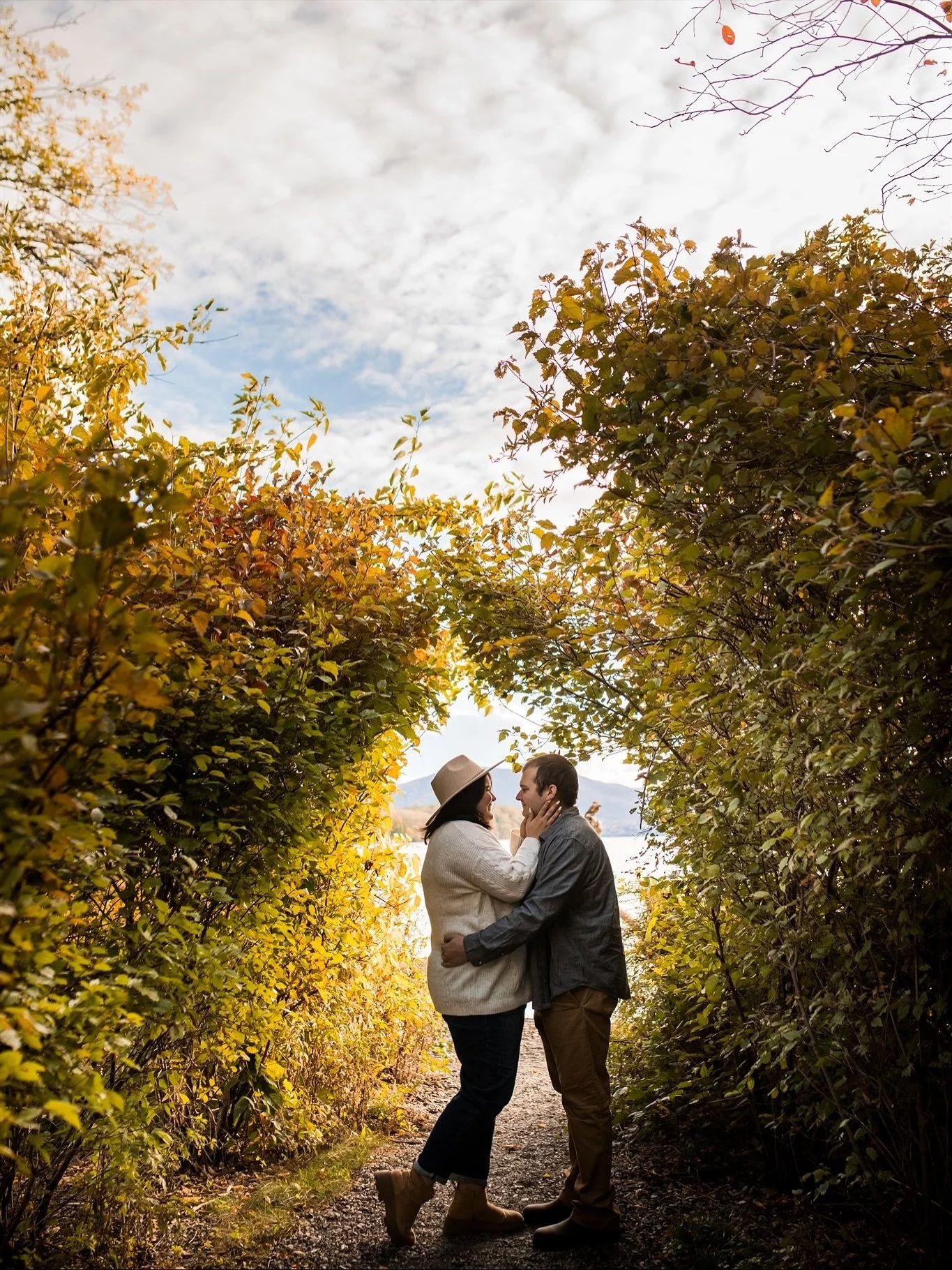 Happy wedding day Casey + Robert! Time to fall in love all over again 🍂