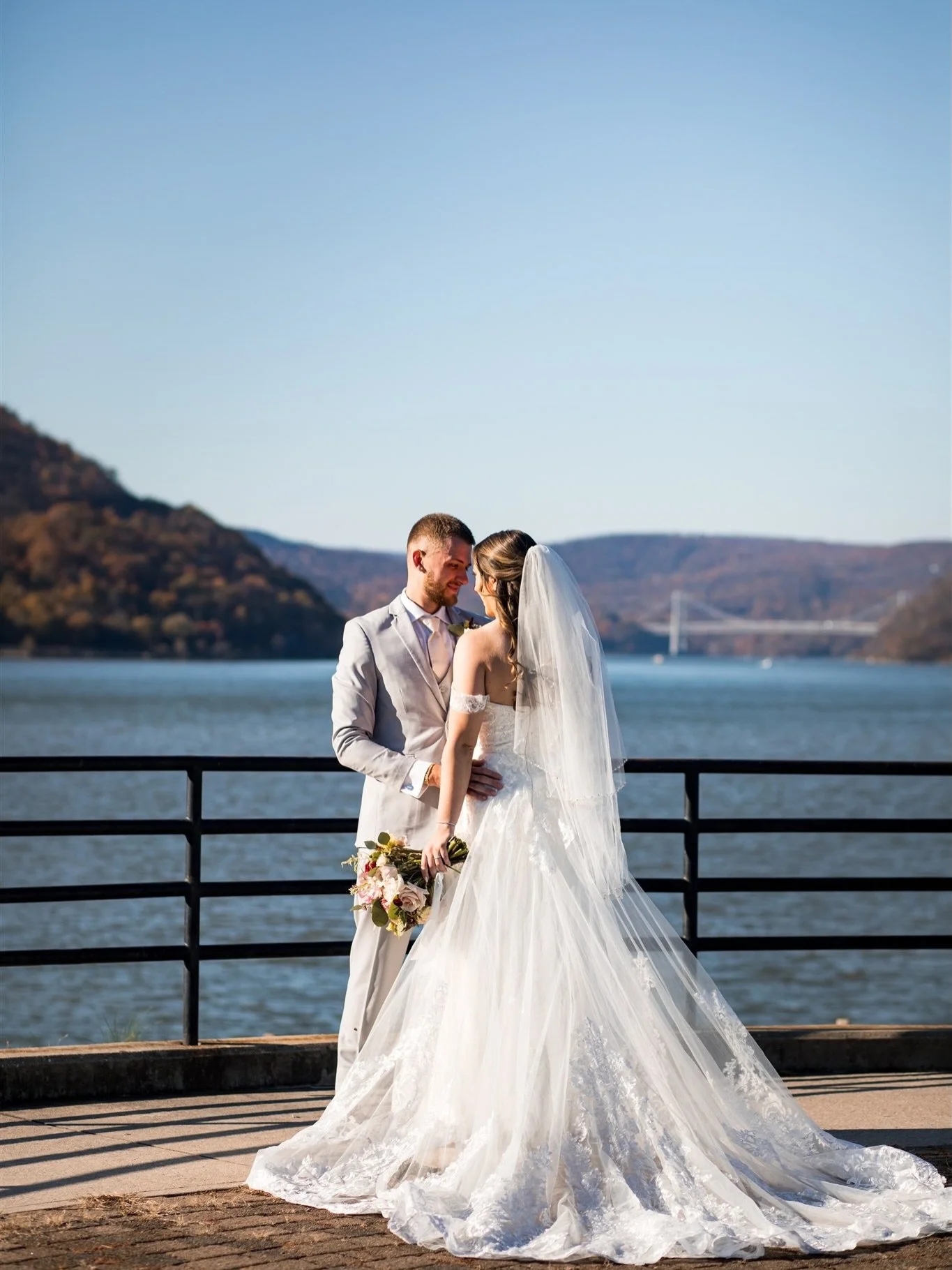 Blue skies, full hearts 🤍

Photographer: @cassondremae_photography 
Venue: @factoriacp 
Florals: @andreajeanevents 
H&amp;MU: @hairliberationsalon 
Planner: @andreajeanevents