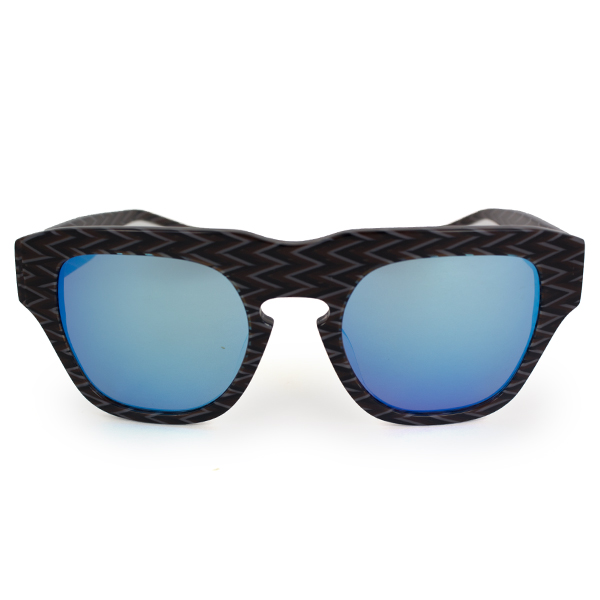 The Dagger Sunglasses in Zig Zag Black