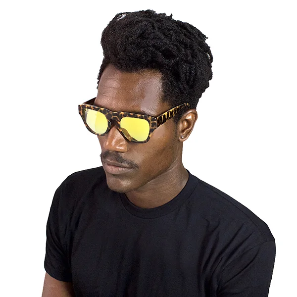The Dagger Sunglasses in Mondo Tortoise
