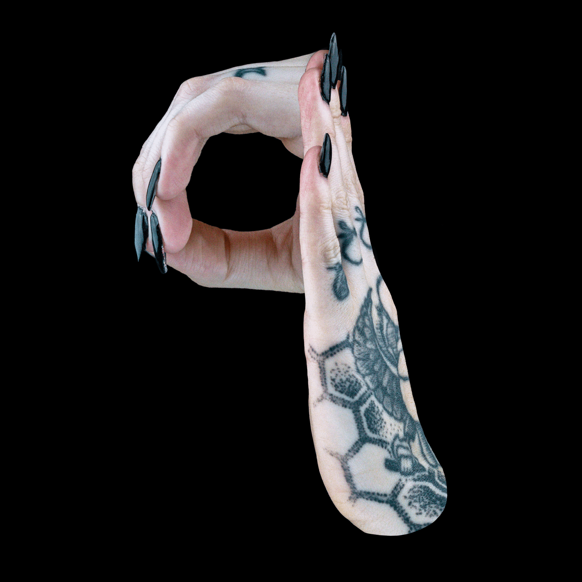 17_Q_0002_Black-min.png