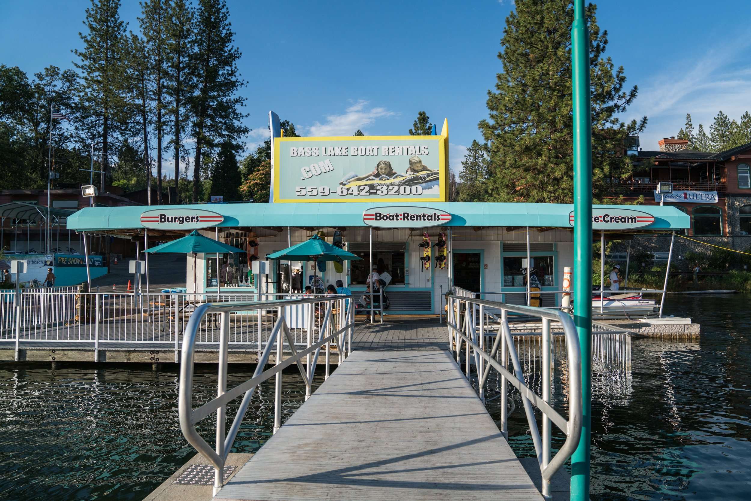 Bass Lake Boat Rentals and Marina Bar and Grill Bass Lake CA SM BYC (4).jpg