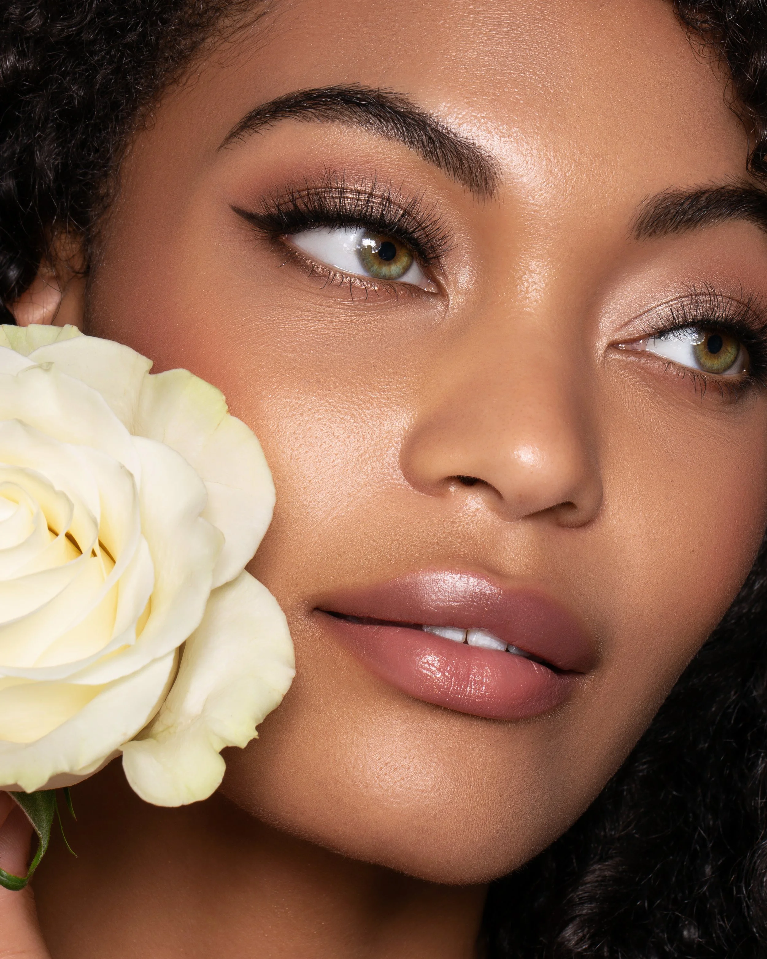 Makeup Artist Toledo Ohio Amy Lewis Wedding Makeup. Airbrush makeup artist. Beauty Photo Shoot by Laurel Black in Nashville TN 2021 (2).jpg