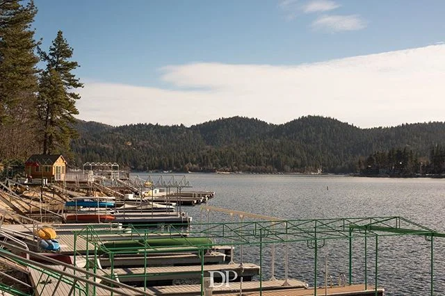 The Alps of Southern California! AKA Lake Arrowhead. #lake #lakearrowhead #cali #alpsofsoutherncalifornia #beautifulday #lifestylephotography #adventure #getoutstayout #newplaces #explore #nikon #nikond810 #dautermanphotography
