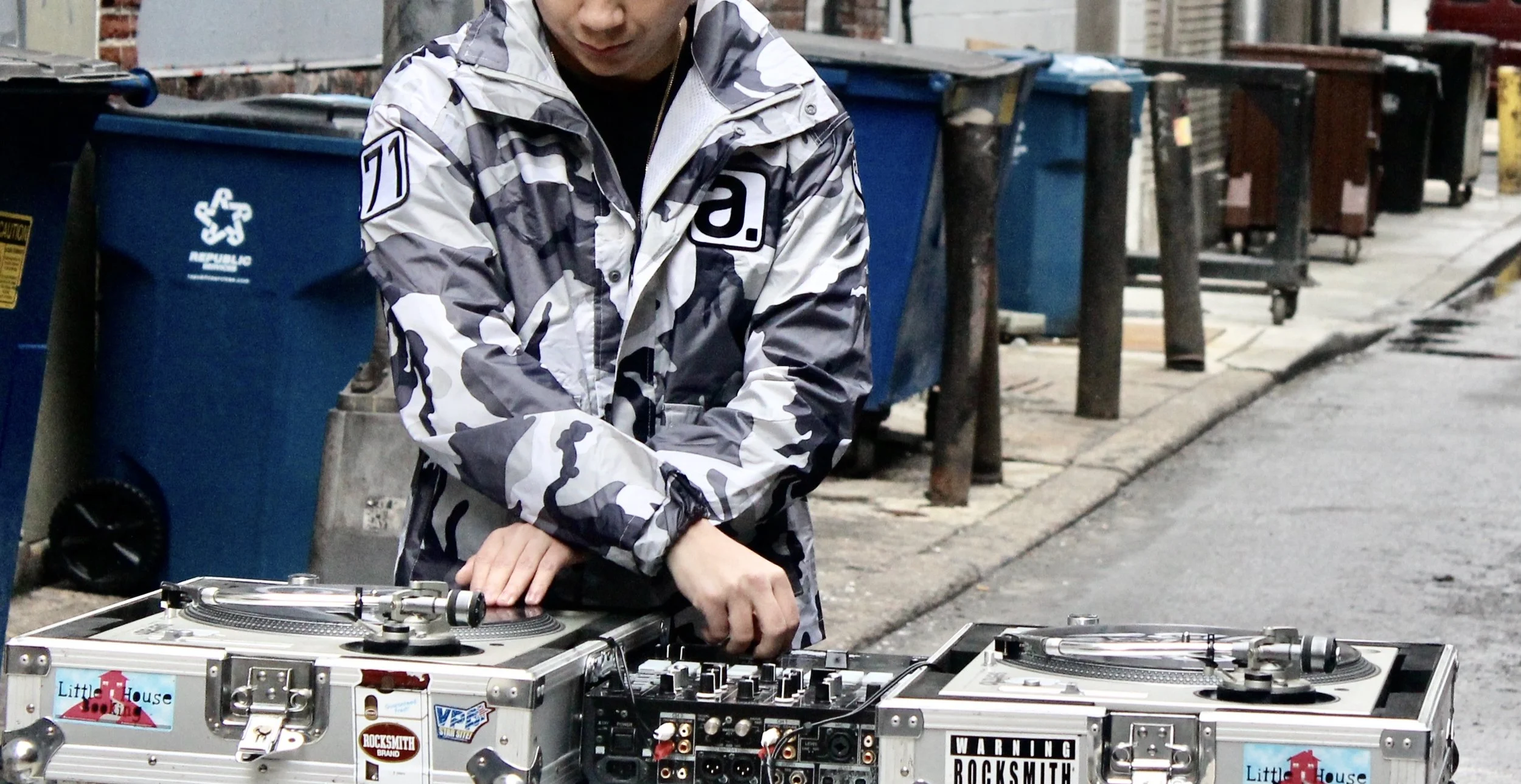 Drop the Beat: The Art &amp; Energy of the Hip Hop DJ