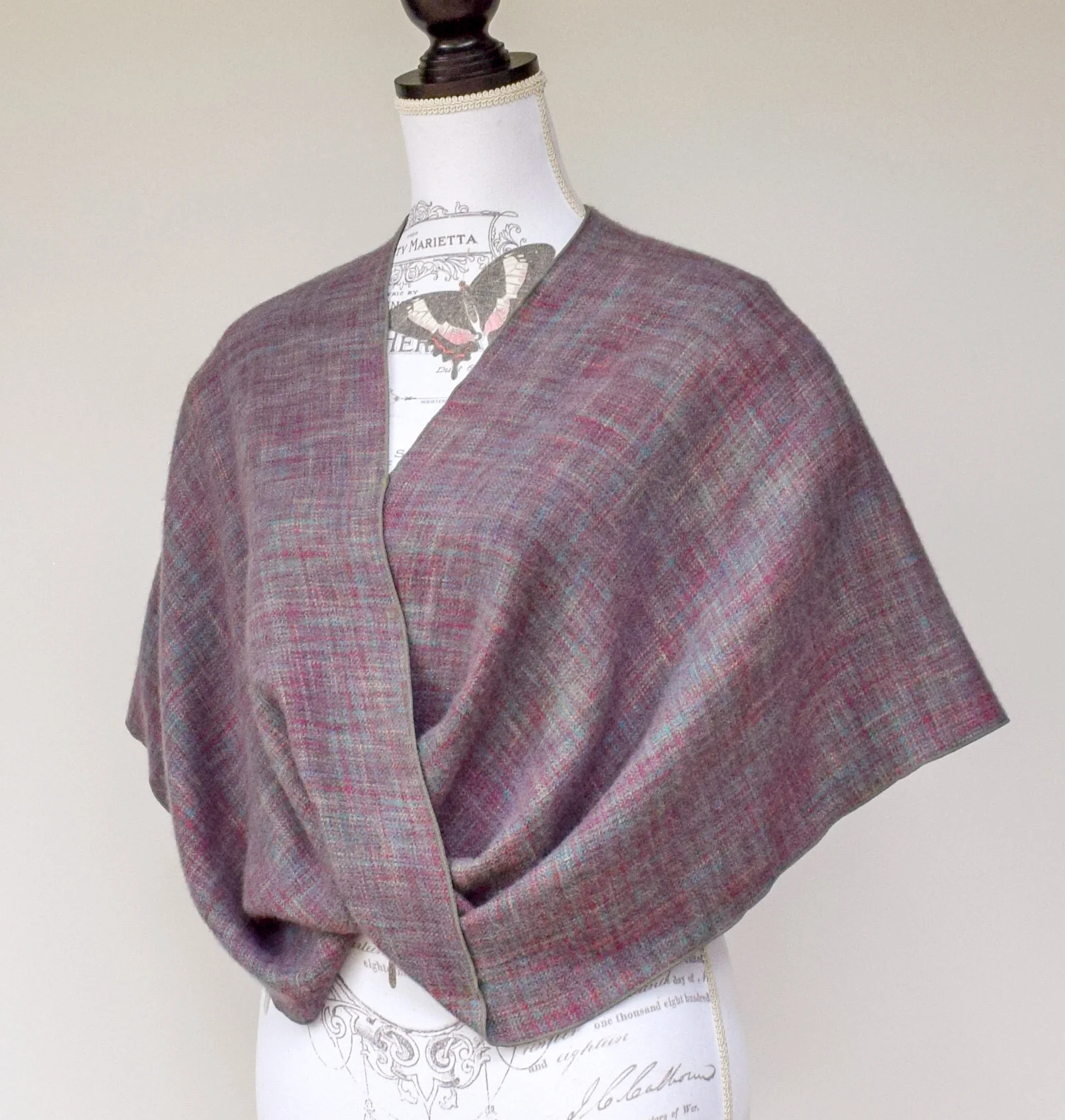 Alpaca wrap mobius