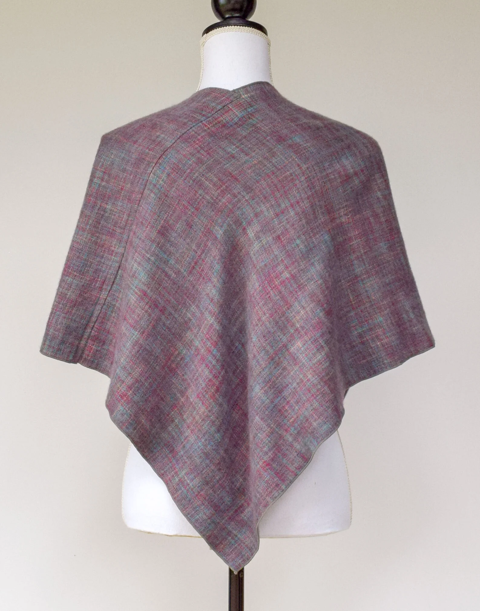 Alpaca wrap mobius