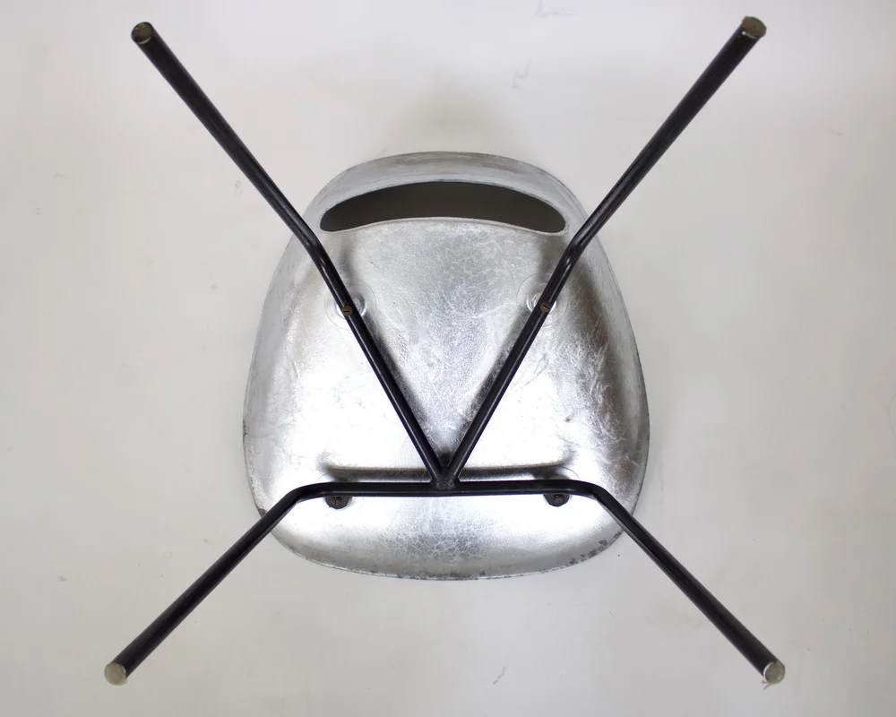 Pierre Guariche Cast Aluminum Tulip Chair for Steiner France circa