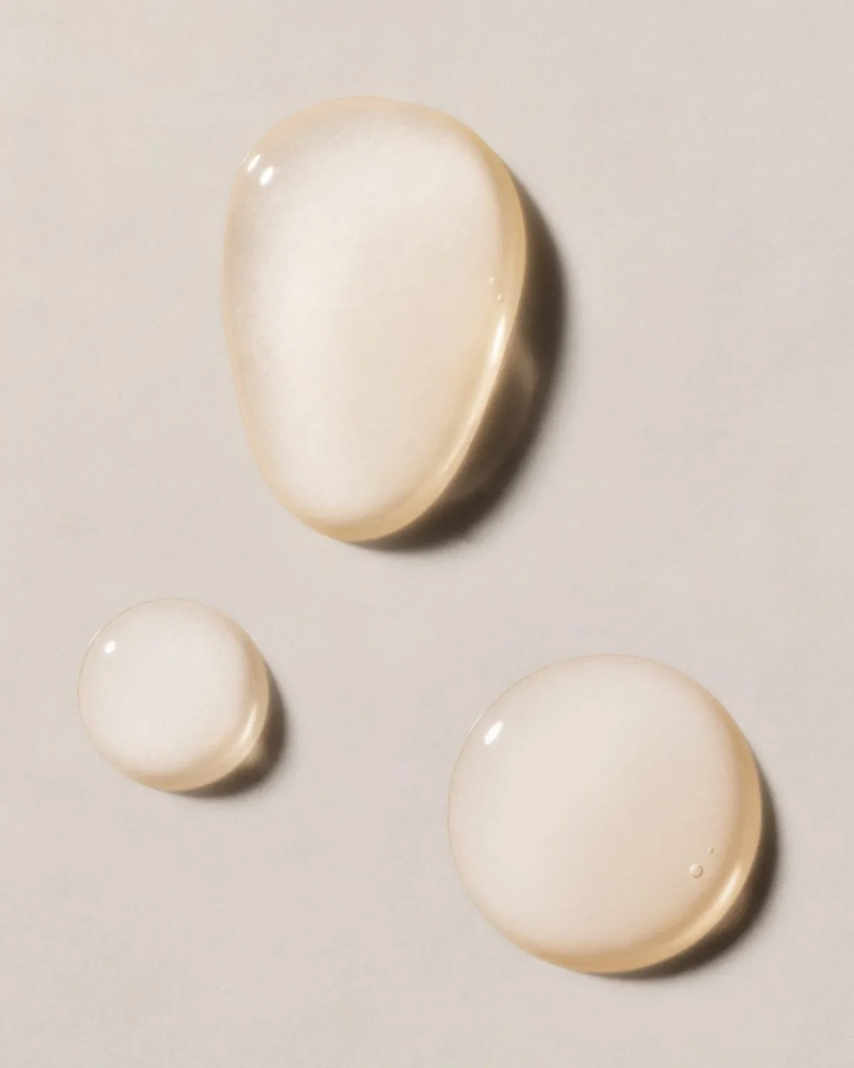 NATULIQUE-WETLINE-COLOUR-SHIELD-HAIRWASH-TEXTURE-4x5-min-1200x1500.jpg.webp
