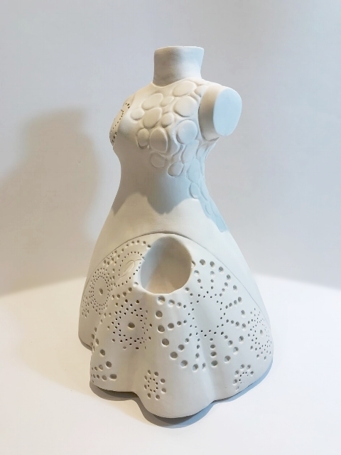 Woman+in+White+2.jpg