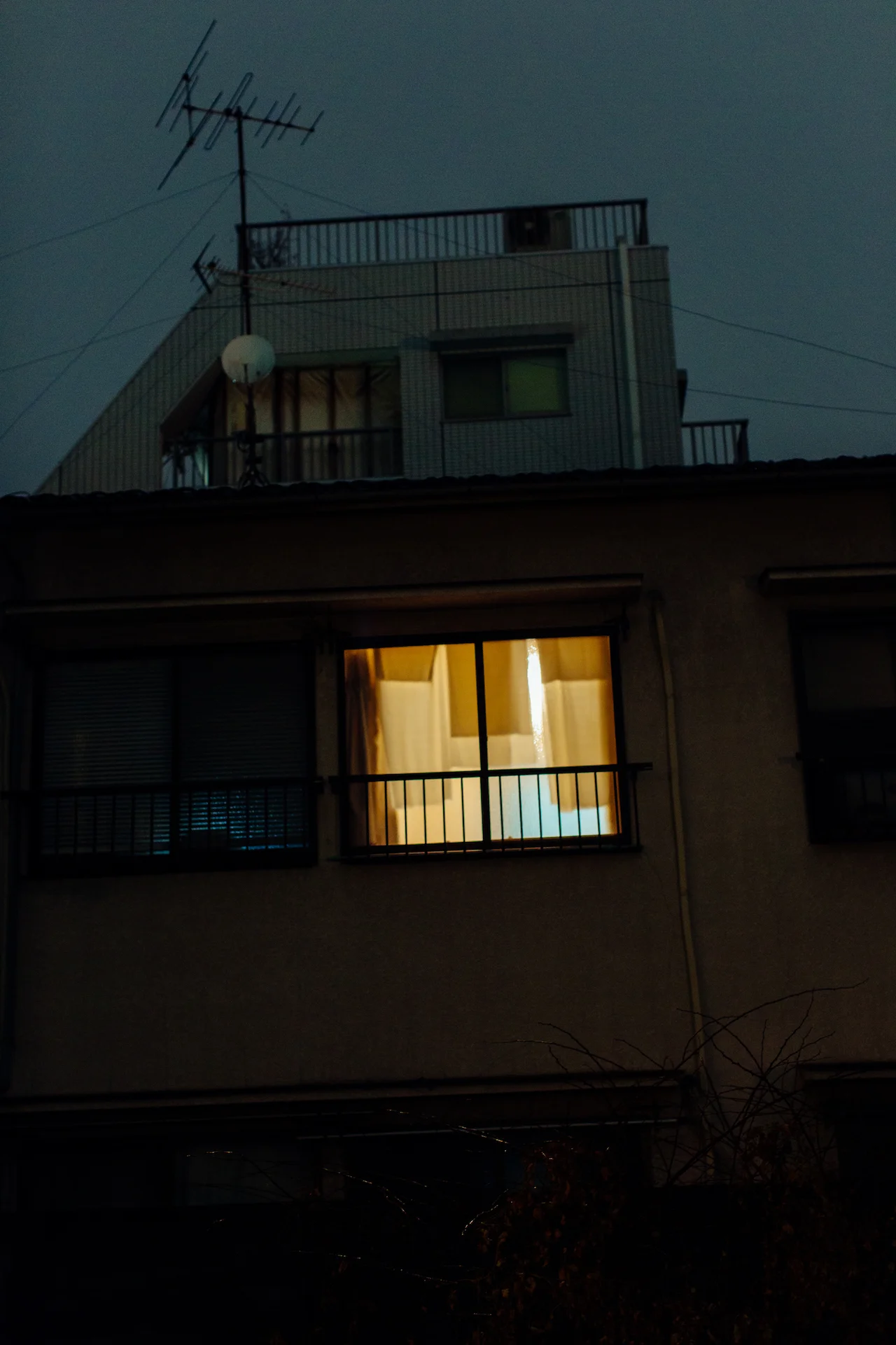YELLOWWINDOW.jpg