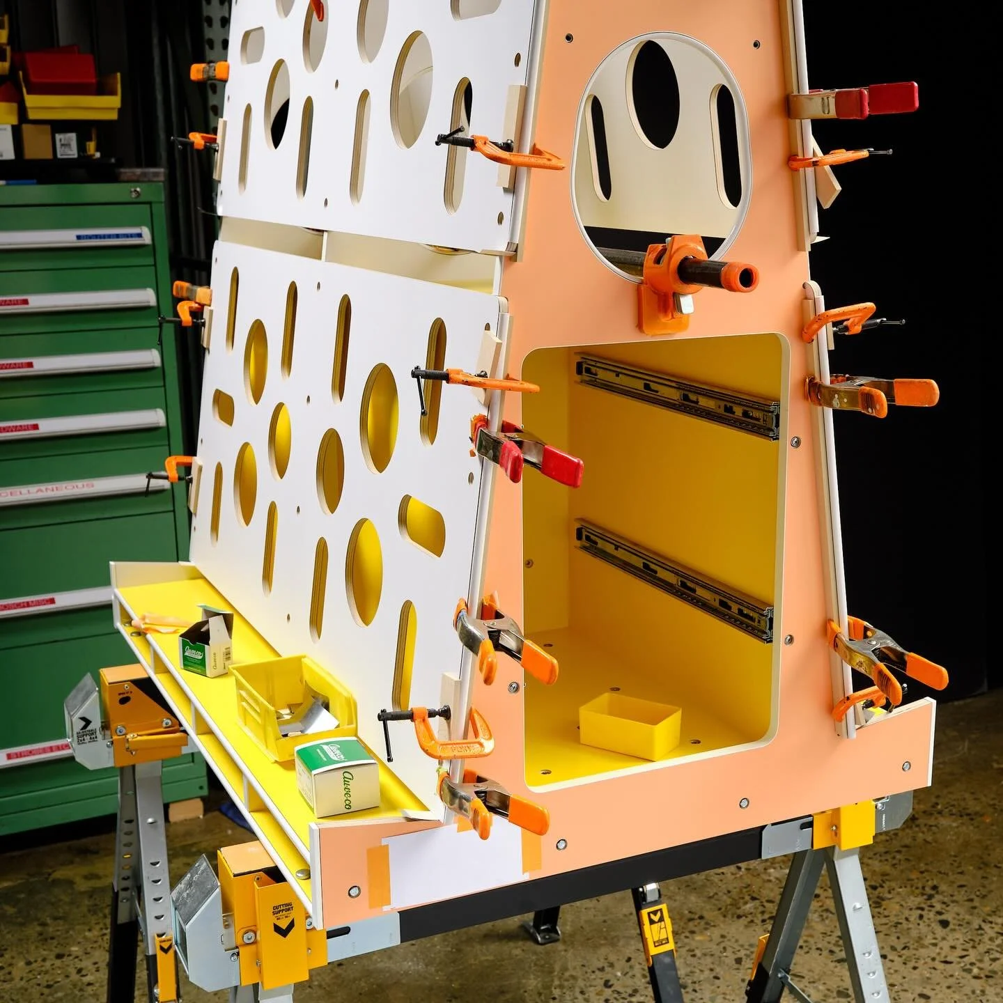 New Bonny Boxer Carts reveal this week with an updated design.
⠀⠀⠀⠀⠀⠀⠀⠀⠀
#fujixseries #arthandling #artstorage #bonnyboxer #aframecart