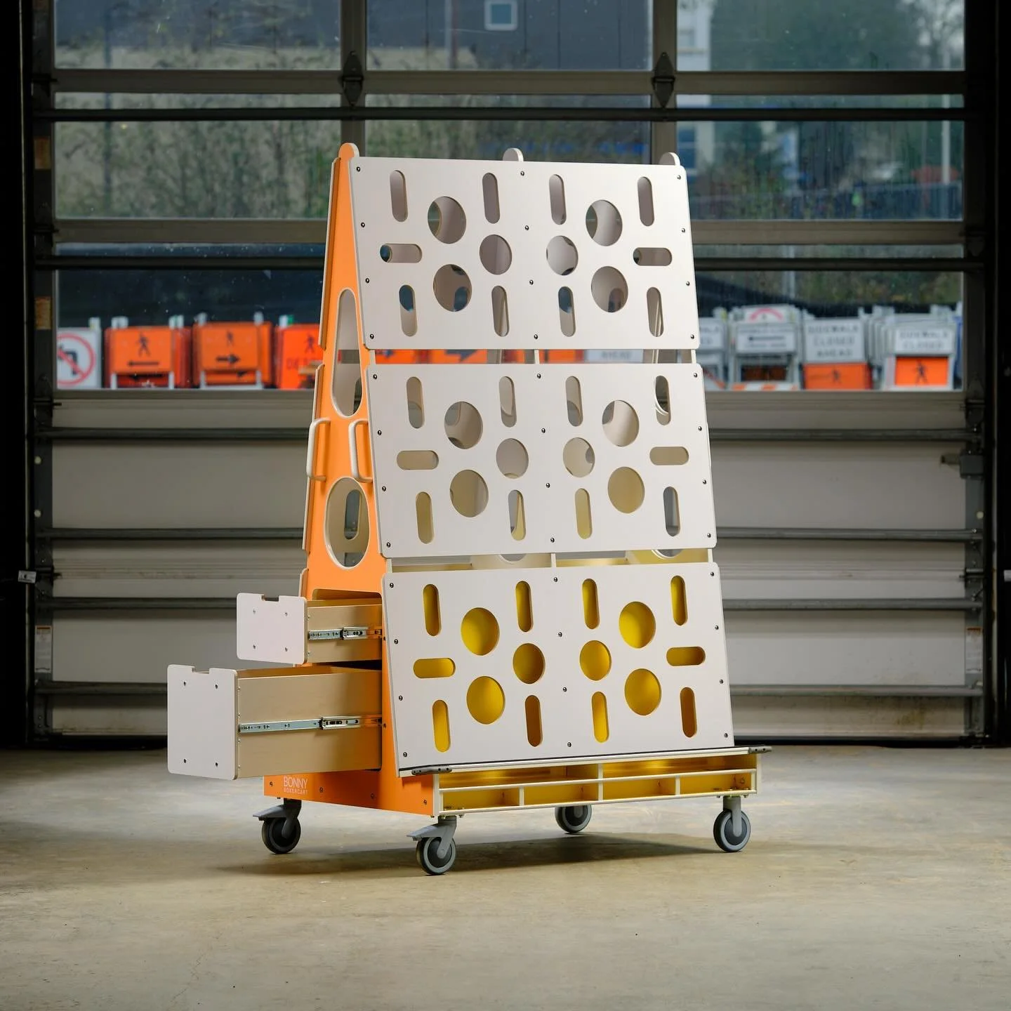 New Bonny Boxer Cart with an updated design! This Tight Spaces version shipped to the Arkansas MFA last week. Drawers on one end and open storage on the other. We&rsquo;ll be highligting those Extensions in the 3rd photo in a later post.
⠀⠀⠀⠀⠀⠀⠀⠀⠀
#f