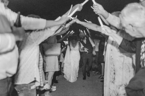 alchemycreativebybrittanyslaughter-lyonsfarmettewedding-raynaaaron-1029.jpg