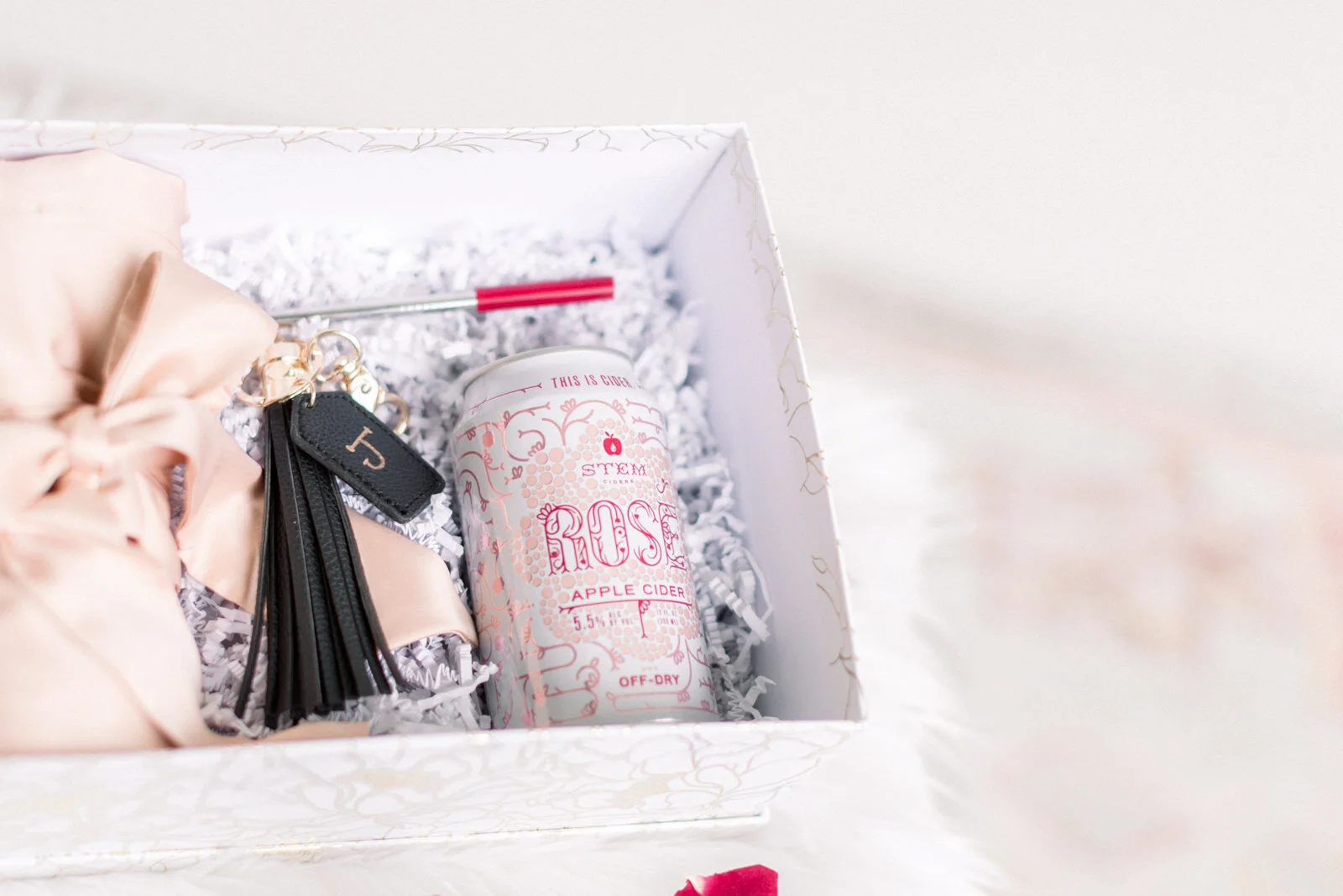 Diana Coulter Photography Galentine_s Shoot at Realm in Denver_ CO- Light + Airy Blog-34.jpg