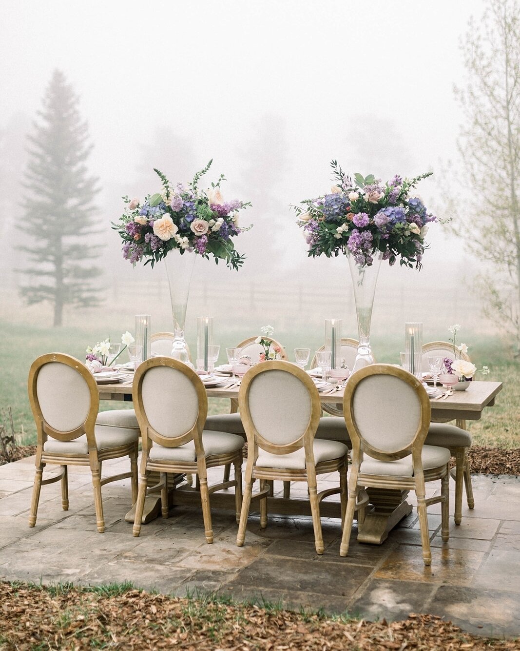 Needing some inspiration for your 2025 spring wedding? Here you go! Spring has the best blooms, promise! Lilacs, narcissus, &amp; hellebore, oh my! So good my friends. 

#coloradowedding #coloradoweddingflorist #coloradoflorist #mountainwedding #moun