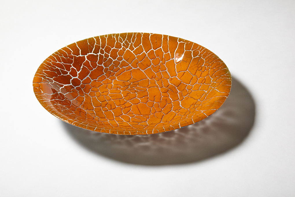 CRACKED EARTH POWDERED GLASS BOWL