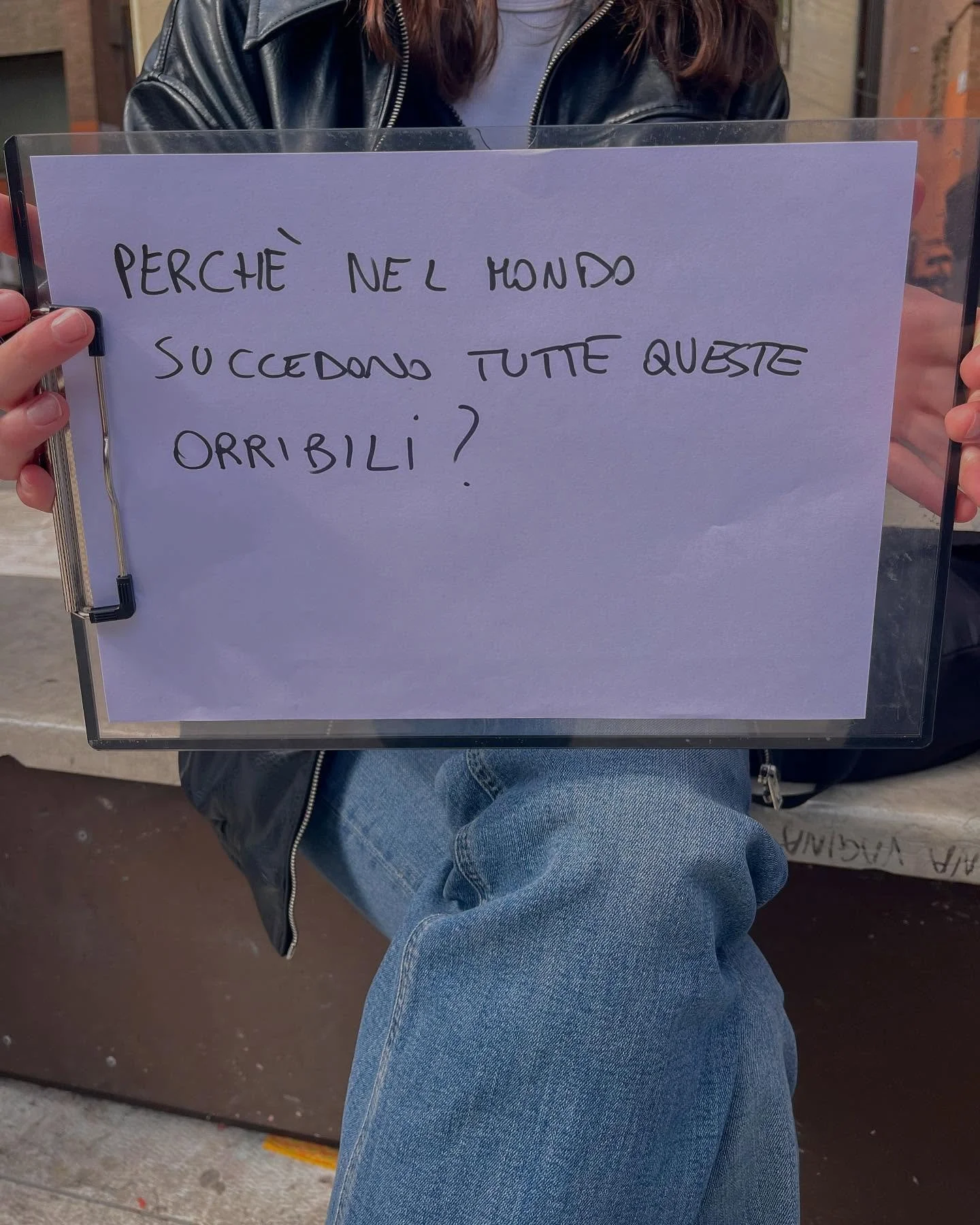 Abbiamo chiesto agli studenti Unibo: &ldquo;Se Dio fosse reale, che domanda gli faresti?&rdquo;. Poich&eacute; questa settimana &egrave; nota come Settimana Santa nella fede cristiana, abbiamo voluto evidenziare le domande che gli studenti stanno rif