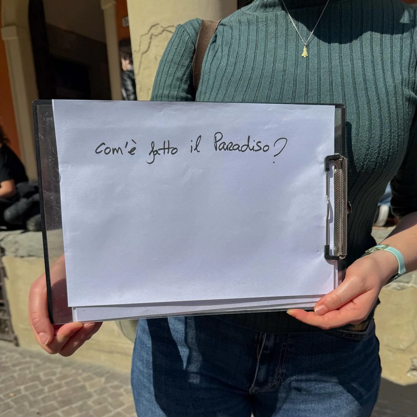 Abbiamo chiesto agli studenti Unibo: &ldquo;Se Dio fosse reale, che domanda gli faresti?&rdquo;. Dal momento che questa settimana &egrave; conosciuta come la Settimana Santa nella fede cristiana, abbiamo voluto evidenziare le domande che gli studenti