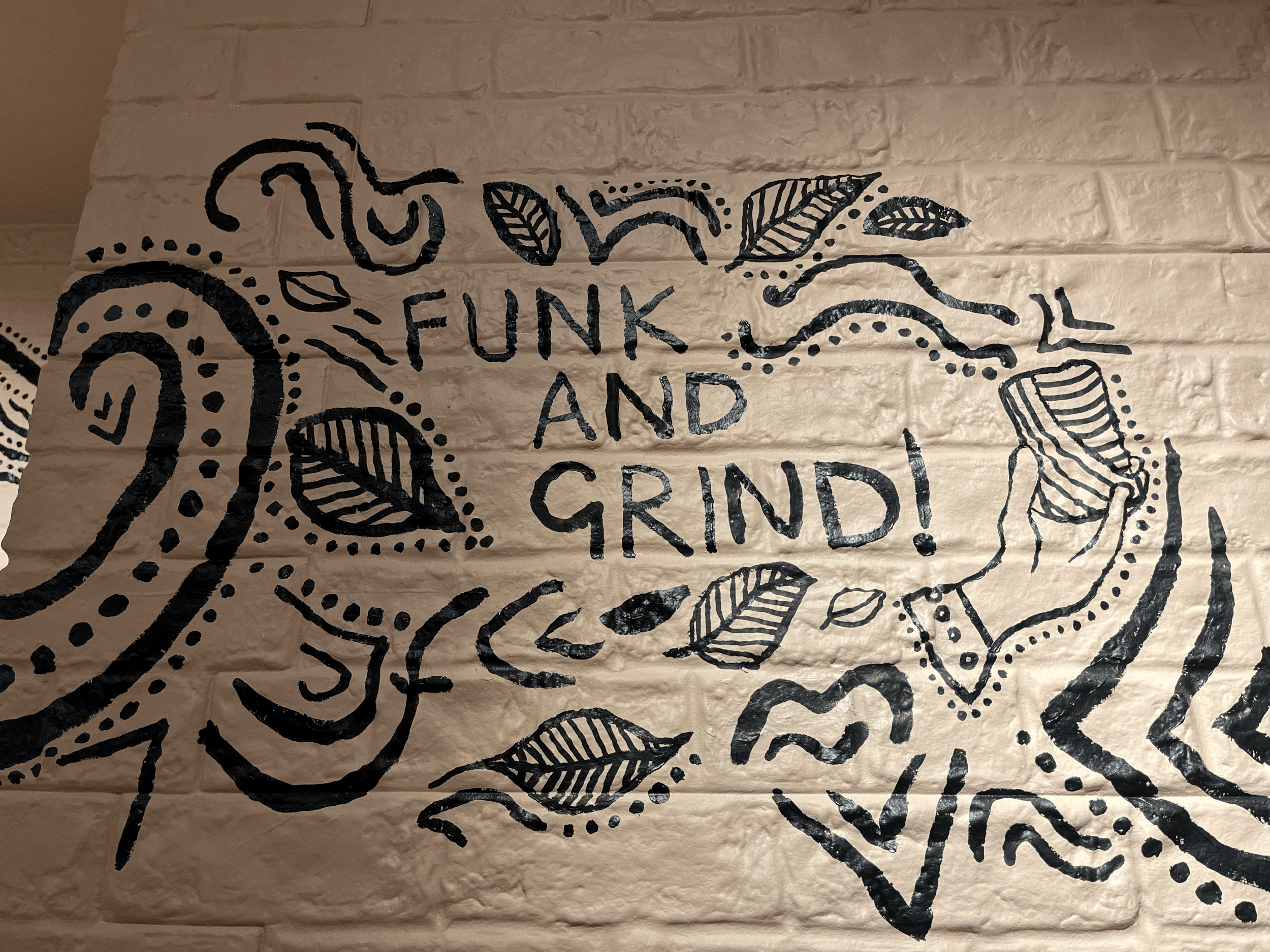 Monument Coco Di Mama - Funk N Grind