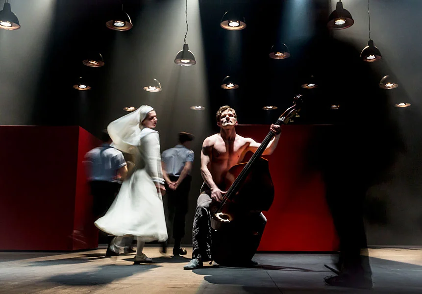 Cheek By Jowl bring their unique, physical theatre style to Measure for Measure in January 2017.  Image: cheekbyjowl.com