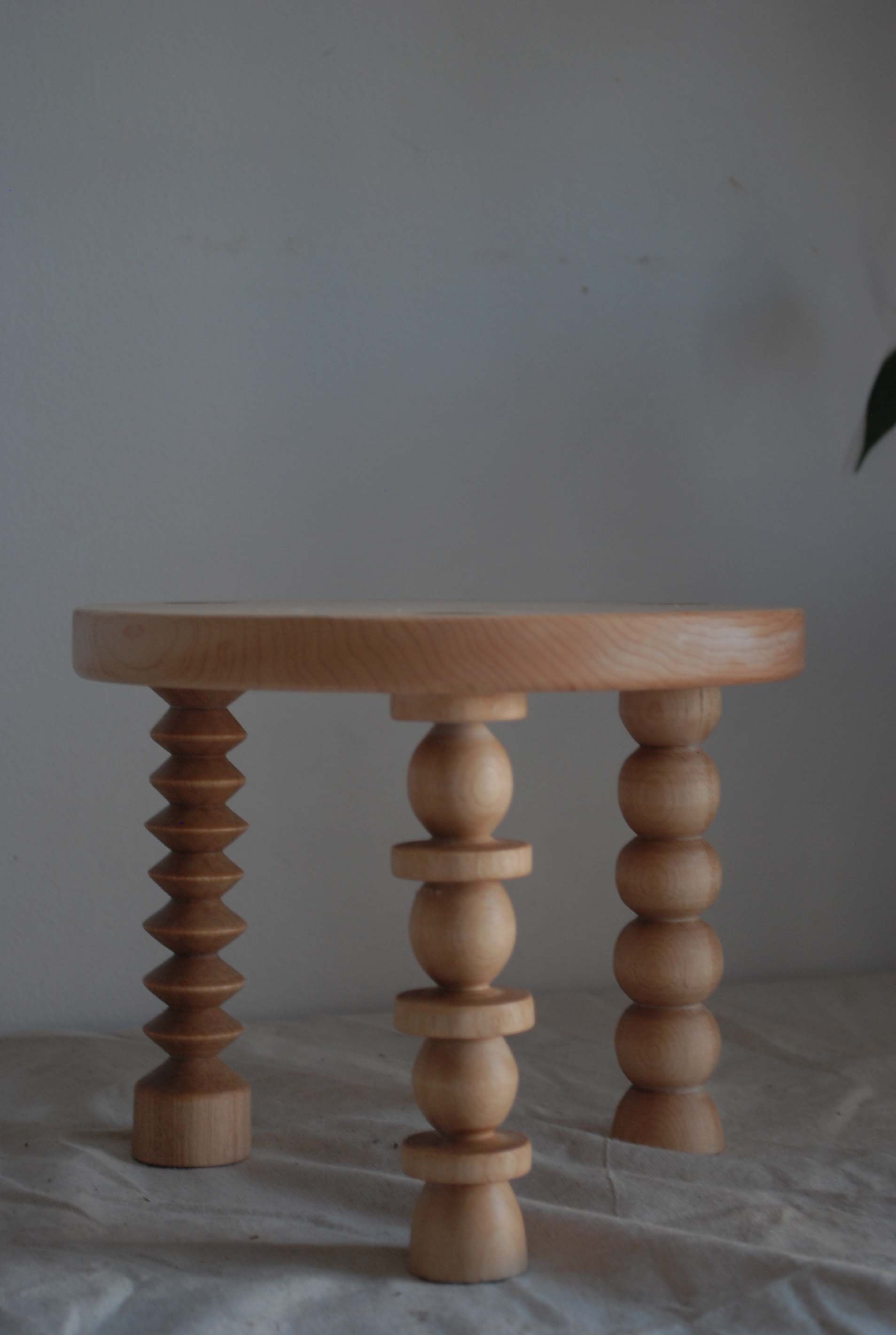 Mismatch Plant Stand Maple-small