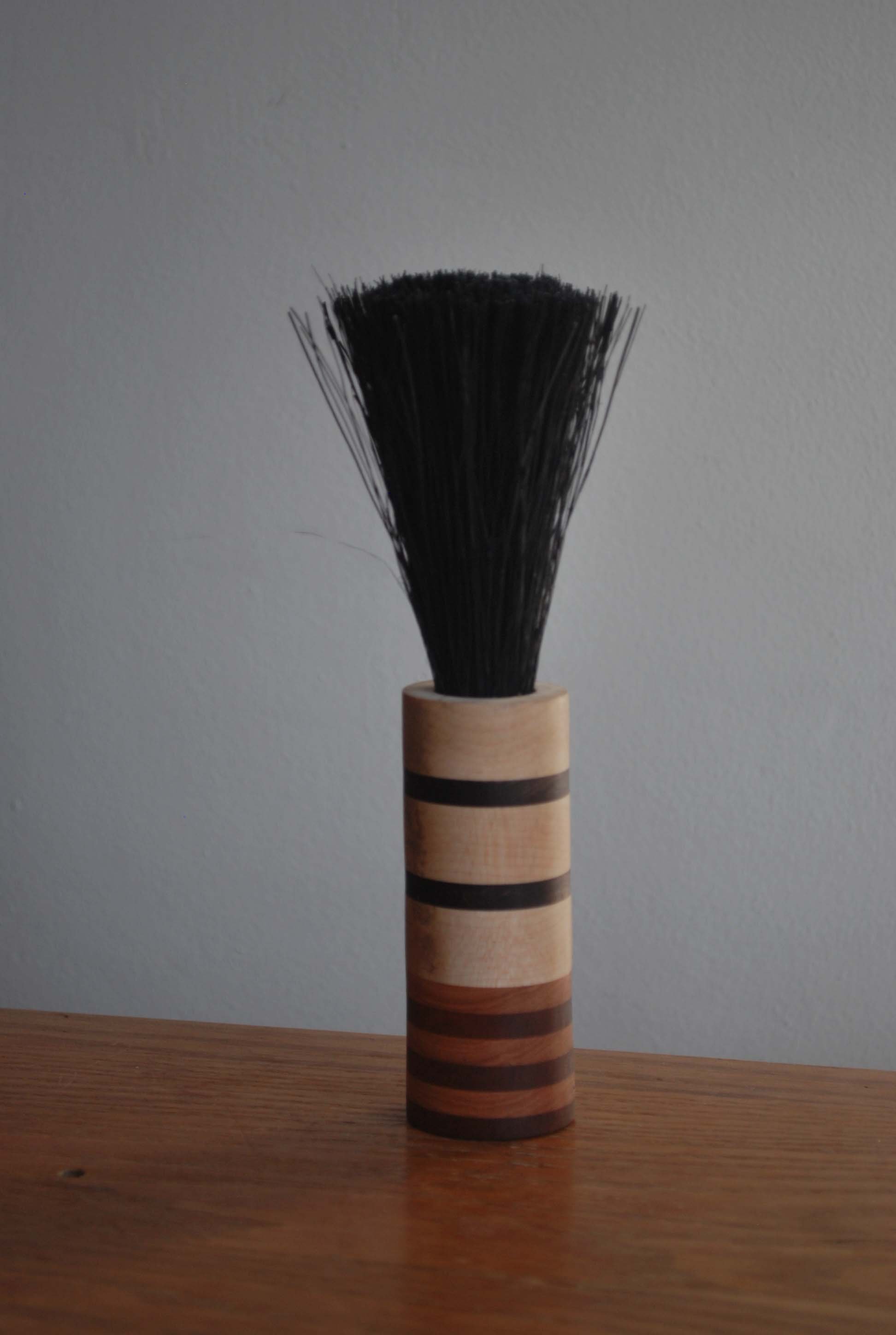 brush1.jpg