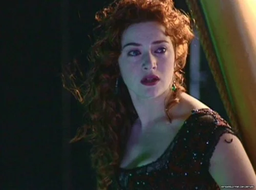 Kate-Winslet-titanic-37912828-500-371.jpg