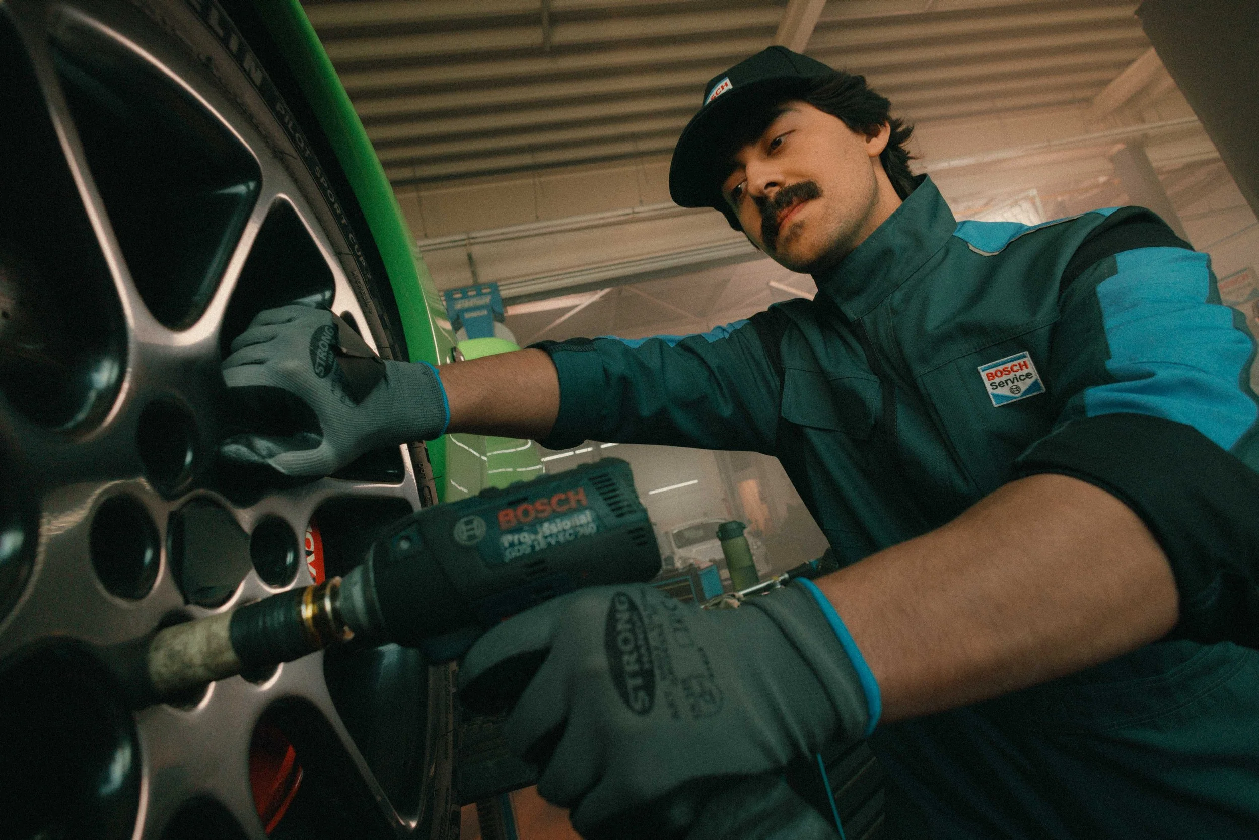 _JM03429-julian-mittelstaedt-muenchen-sportfotograf-fotograf-werbung-bosch-car-service-services-munich-portfolio.jpg