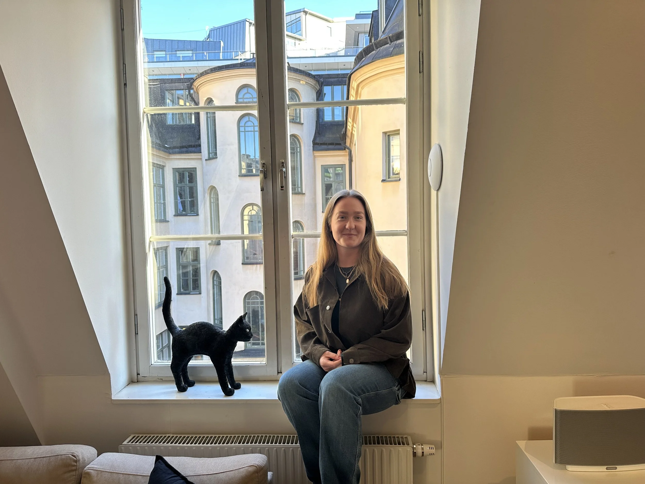 Säg hej till vår nya graphic designer!