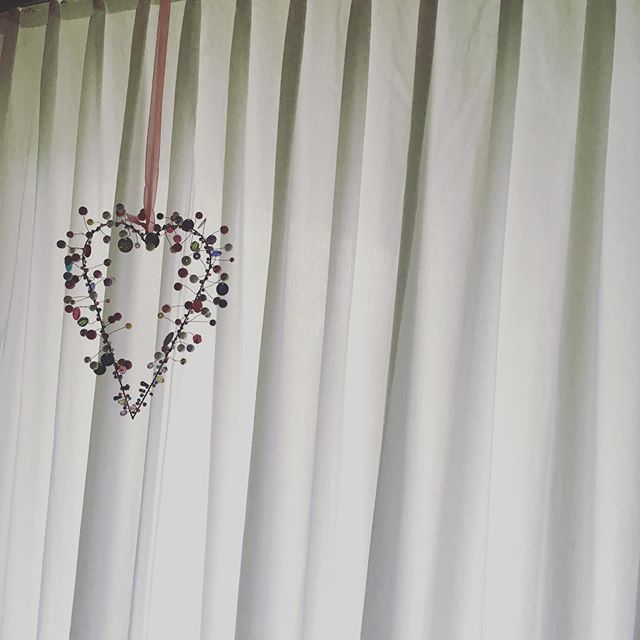 neue Vorh&auml;nge aus 100% Baumwolle 😍  #curtains #handmade #madewithlove #white #lovely #living #livingroom #dinningroom #interiordesign #interior #cotton #cozy #home #homedesign #beautiful