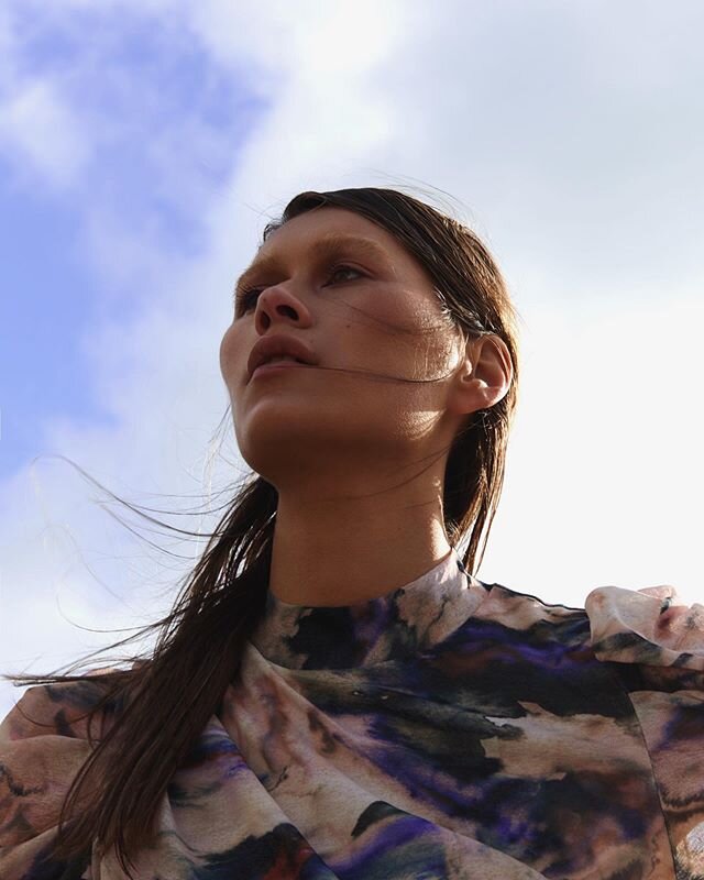 Darcy for @solstice_mag 
@darcyjonathans 
Styling @michellevangastel_styling 
Make-up @bylaralarissa 
#photography #editorial #portrait #editorialphotography #sky #colors #beauty #shot #dress #amsterdam #fashion