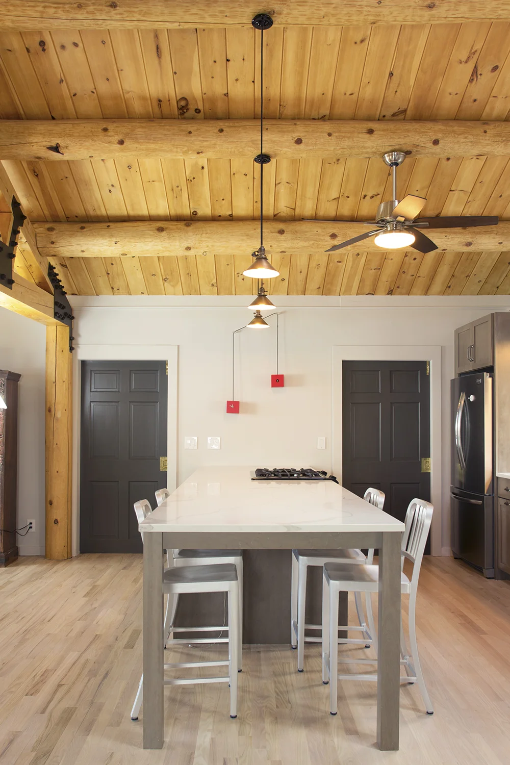 Kitchen2.jpg
