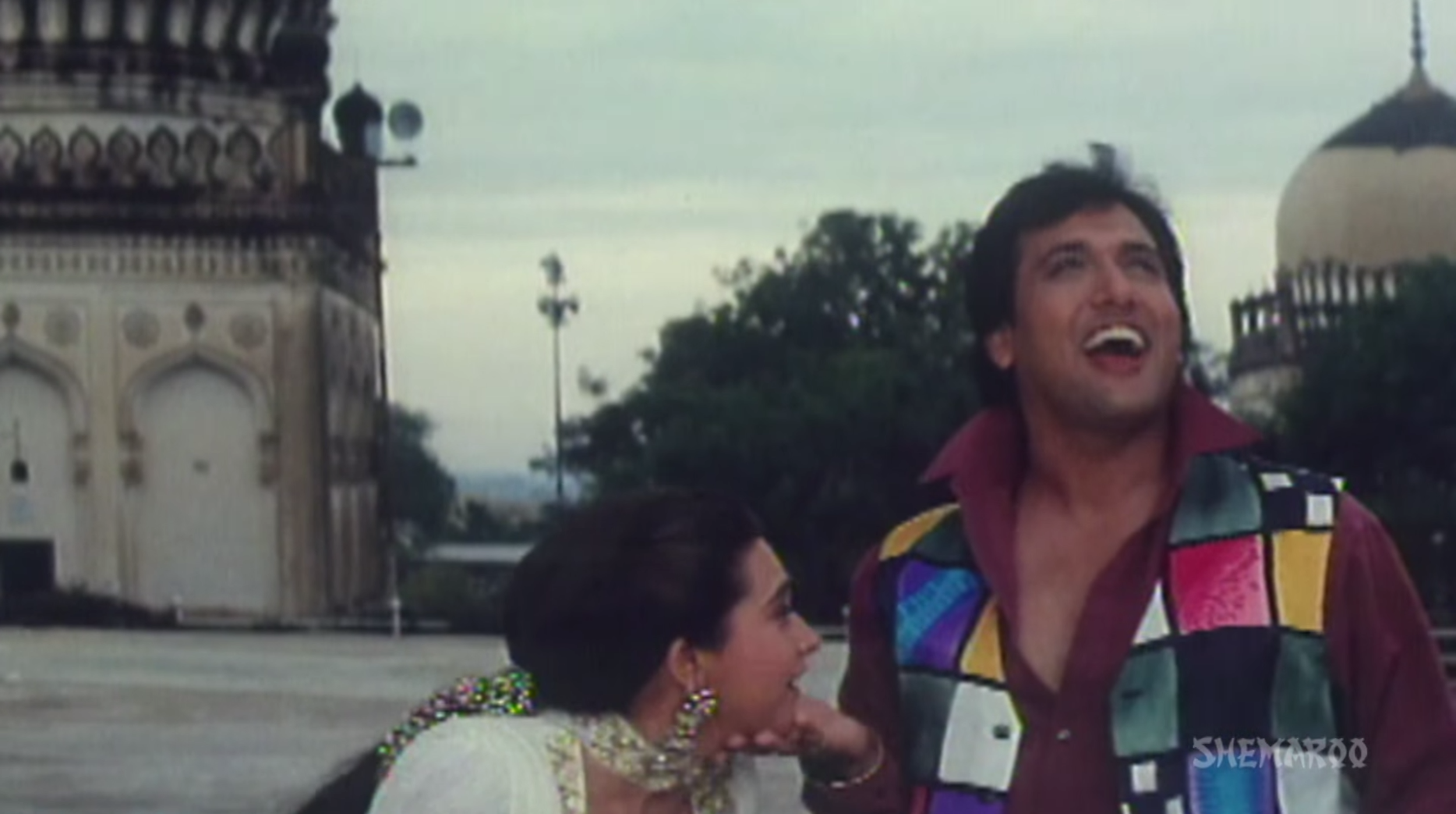 Karisma Kapoor and Govinda in Coolio No.1