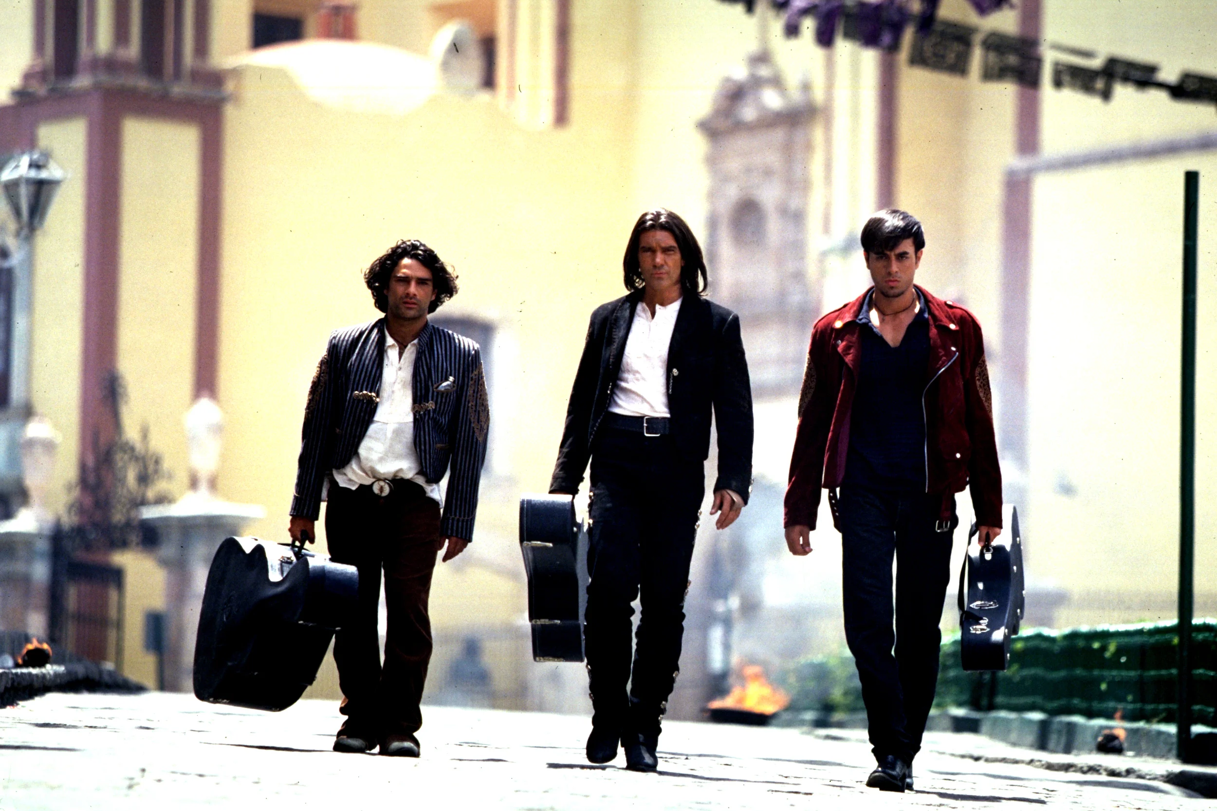 3 mariachis 6.jpg
