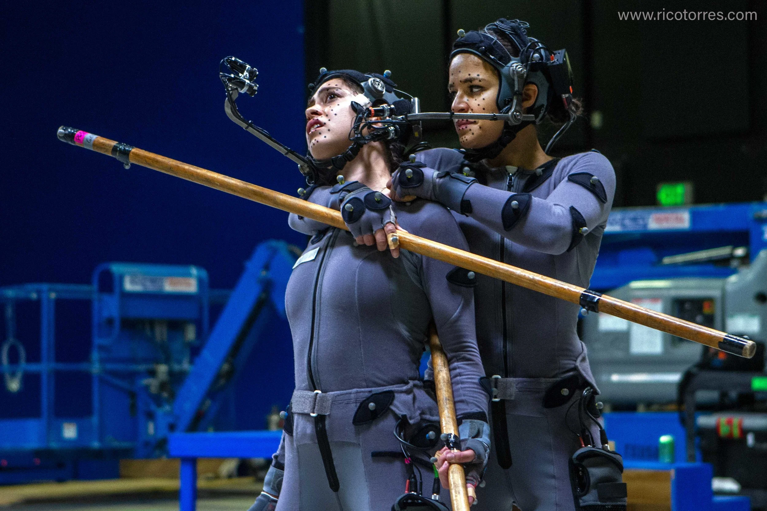 alita-battle-angel_rico-torres_michelle-rodriguez_rosa-salazar_1.jpg
